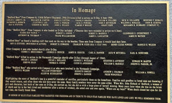 IN HOMAGE WAR MEMORIAL PLAQUE