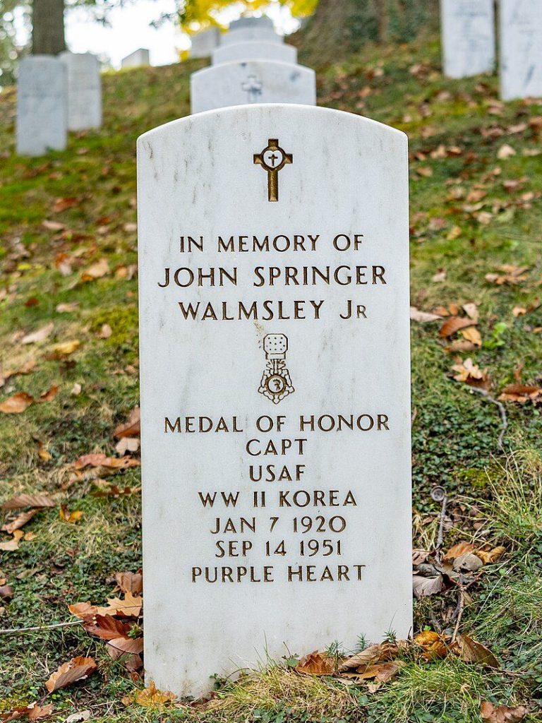 JOHN SPRINGER WALMSLEY JR MEDAL OF HONOR WAR MEMORIAL GRAVESTONE