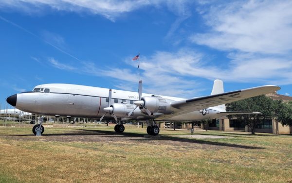 “LIFTMASTER” C-118A MEMORIAL AIRCRAFT