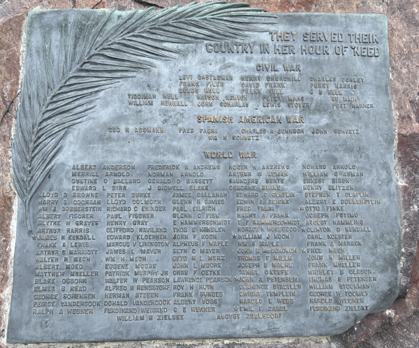 LOMBARD WAR VETERANS MEMORIAL PLAQUE A