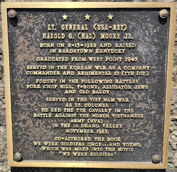 LT. GENERAL HAROLD G. MOORE JR. WAR MEMORIAL PLAQUE