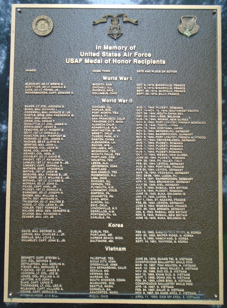 MEDAL OF HONOR MONUMENT PLAQUE B
