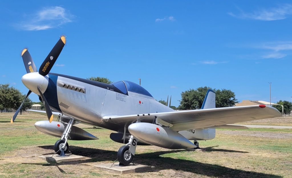 “MUSTANG” P-51 MEMORIAL AIRCRAFT