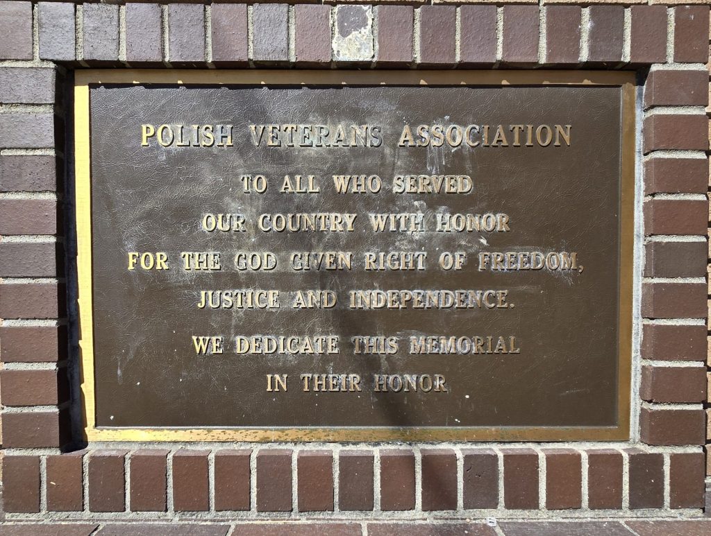 POLISH VETERANS ASSOCIATION VETERANS MEMORIAL PLAQUE