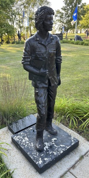 REFLECTIONS MEMORIAL PARK STATUE E