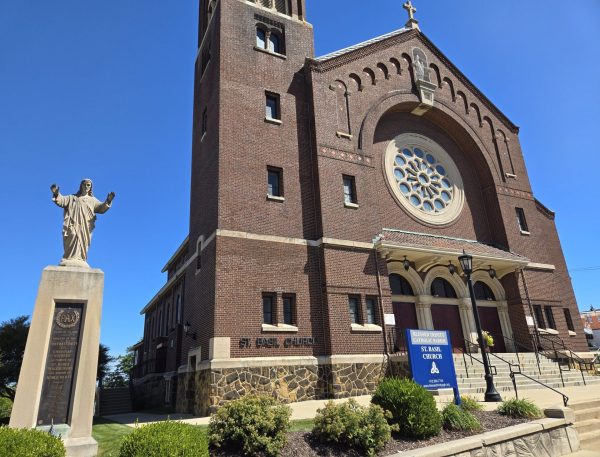 ST. BASILS PARISHIONERS WORLD WAR II MEMORIAL