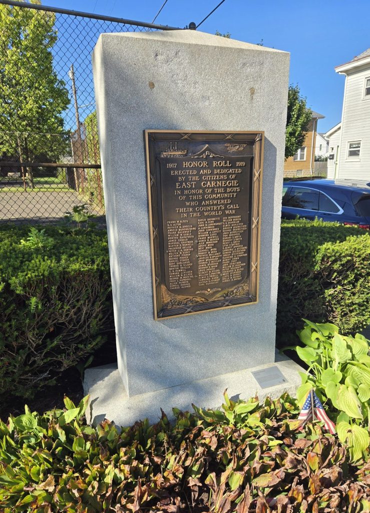 WORLD WAR I HONOR ROLL MEMORIAL