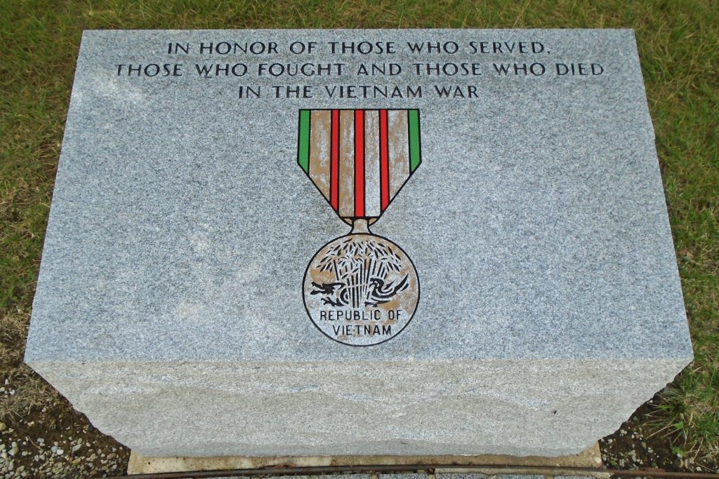 CAMP NELSON NATIONAL CEMETERY VIETNAM WAR MEMORIAL
