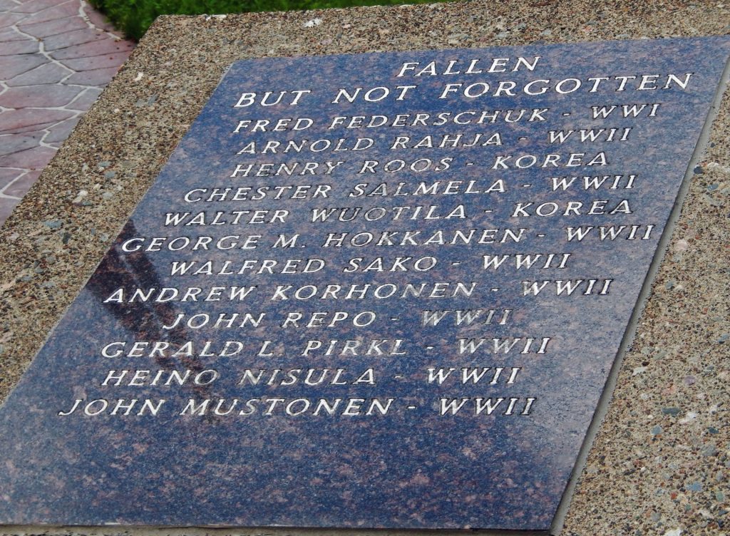 FLOODWOOD VETERANS MEMORIAL STONE B