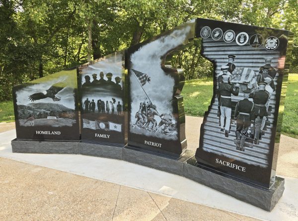 LEXINGTON GOLD STAR FAMILIES MEMORIAL MOUNUMENT BACK