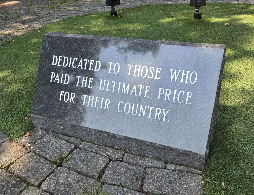 MARTINSBURG ULTIMATE PRICE WAR VETERANS MEMORIAL STONE A
