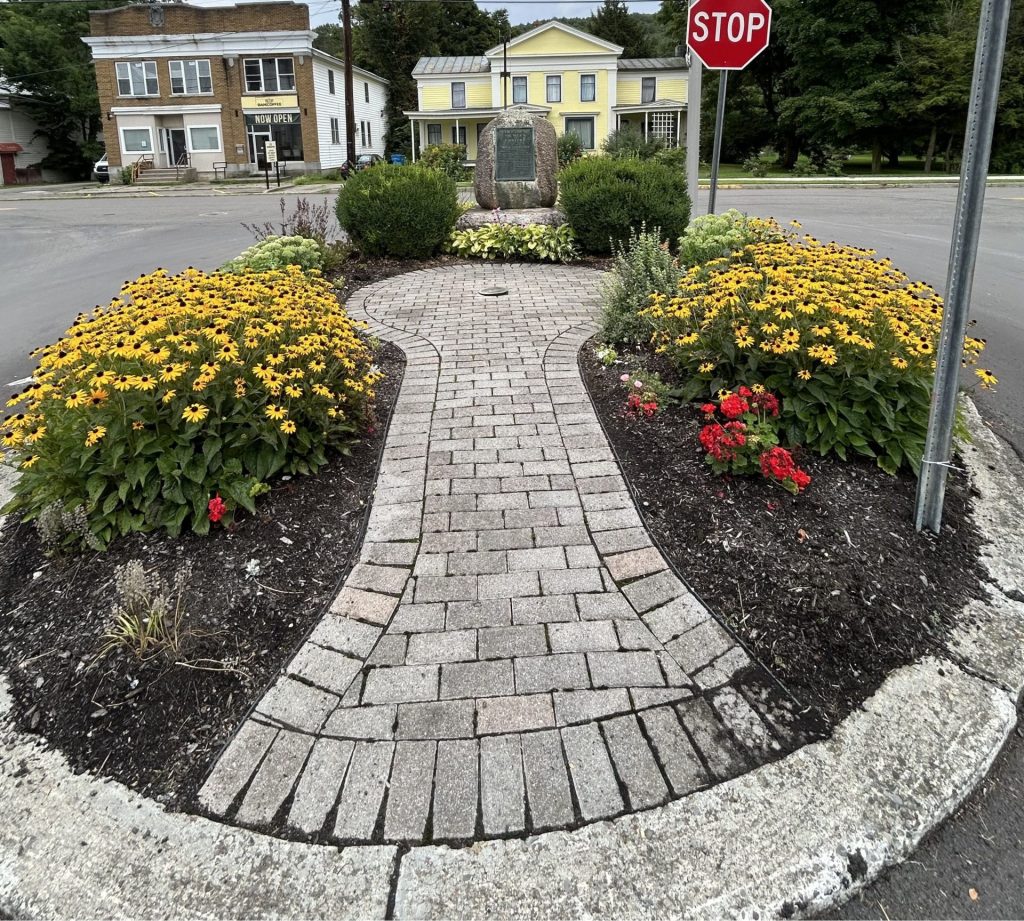 REVOLUTIONARY SOLDIERS AND PIONEERS BEFORE 1800 MEMORIAL
