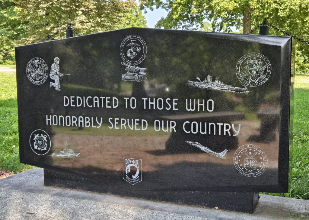 UNITED AUTO WORKERS UNION 1590 VETERANS MEMORIAL