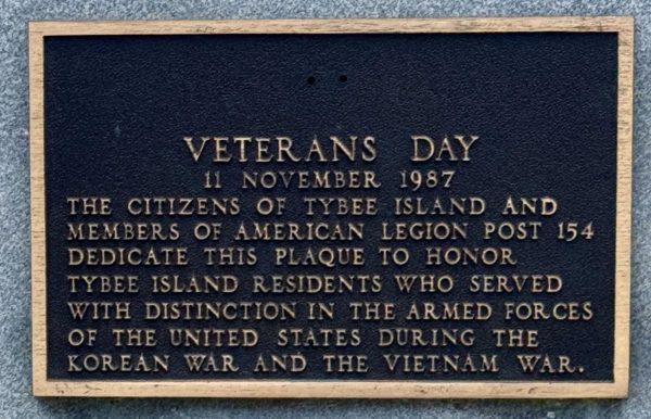 VETERANS DAY 11 NOVEMBER 1987 WAR MEMORIAL PLAQUE