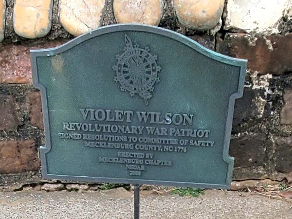VIOLET WILSON REVOLUTIONARY WAR PATRIOT MEMORIAL PLAQUE