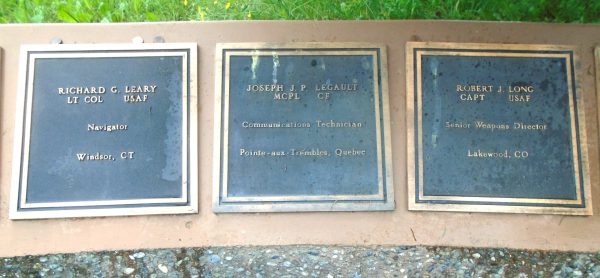 YUKLA 27 MEMORIAL PLAQUES SECTION C