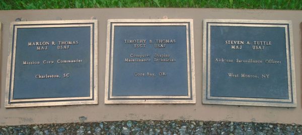 YUKLA 27 MEMORIAL PLAQUES SECTION G