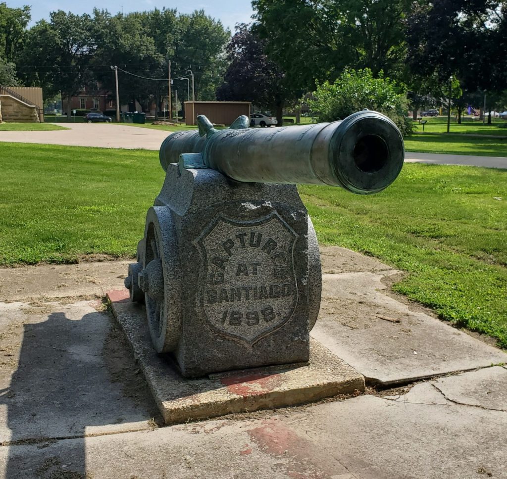CAPTURED AT SANTIAGO 1898 MEMORIAL