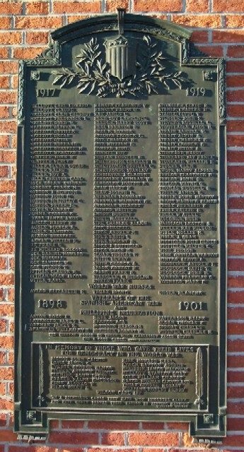 CITIZENS OF FULTON COUNTY WAR VETERANS MEMORIAL PLAQUE E