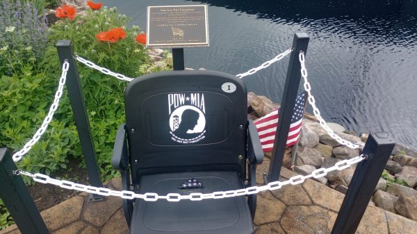 CLINTON YOU ARE NOT FOGOTTEN WAR MEMORIAL CHAIR