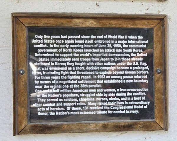 DARRAGH WORLD WAR II AND KOREAN WAR MEMORIAL PLAQUE C