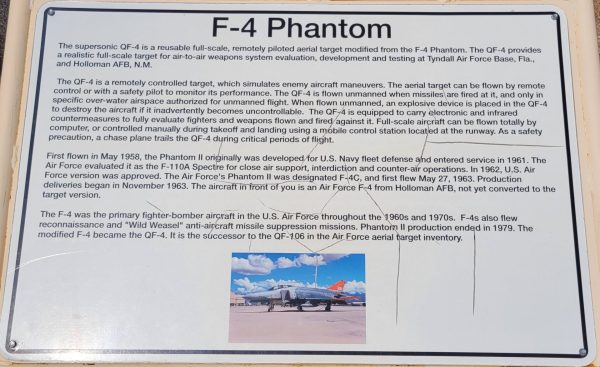 F-4 PHANTOM AIRCRAFT MEMORIAL PLAQUE WHITE SANDS