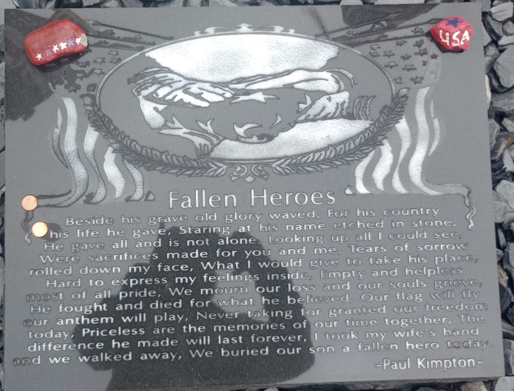FALLEN HEROES WAR MEMORIAL STONE