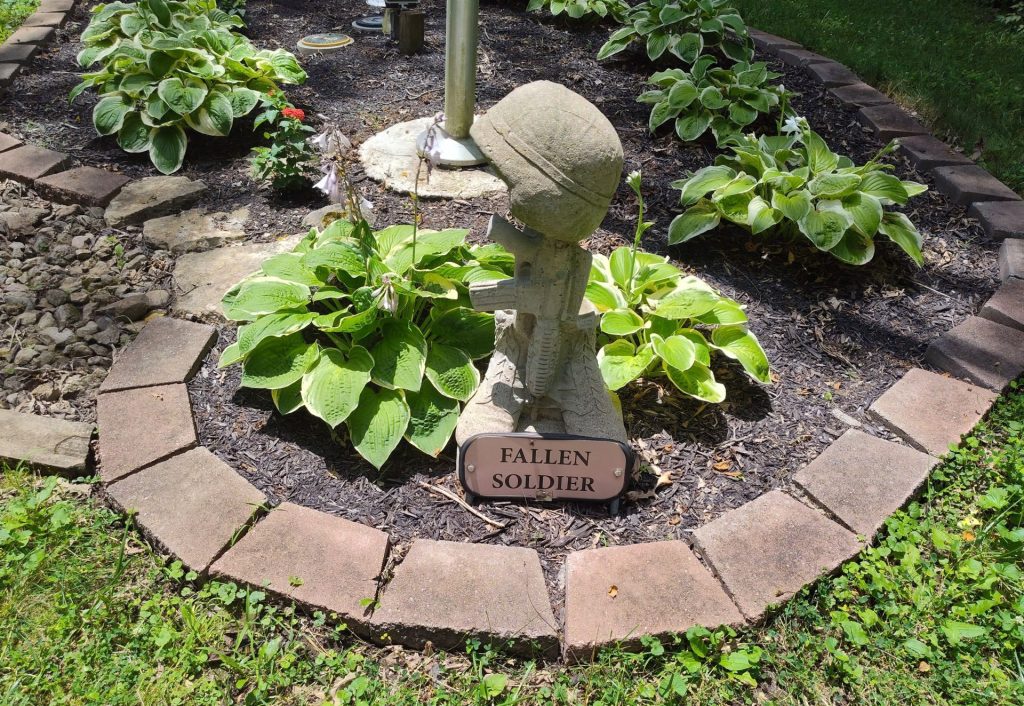 GREENVILLE FALLEN SOLDIER WAR MEMORIAL