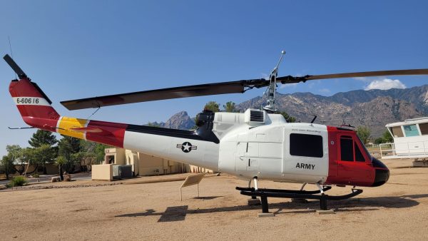 HUEY HELICOPTER UH-1M WAR MEMORIAL