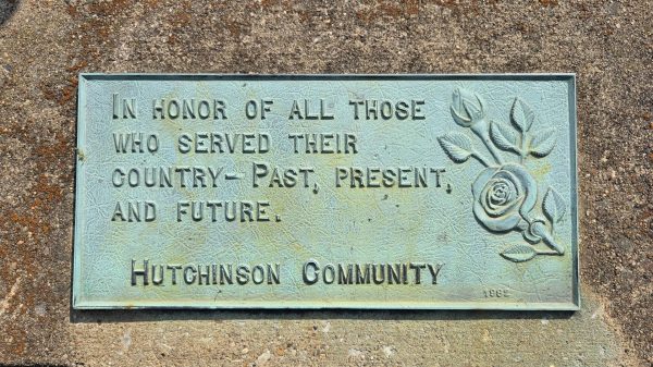 HUTCHINSON COMMUNITY VETERANS MEMORIAL PLAQUE