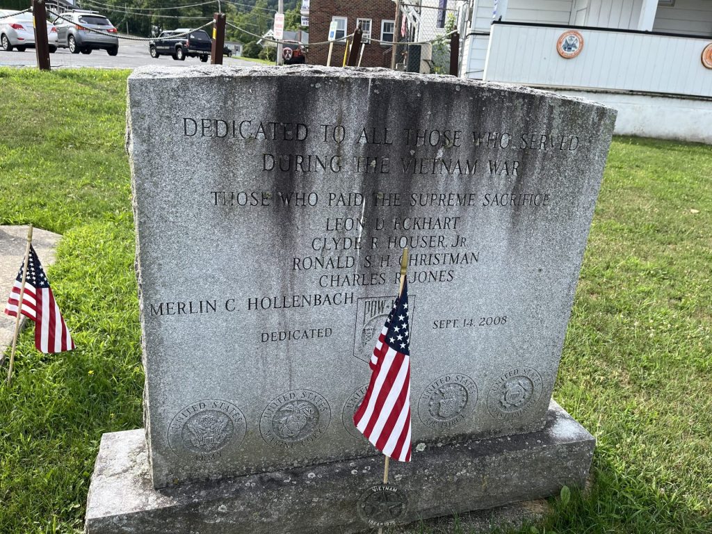 LEHIGHTON VIETNAM WAR SUPREME SACRIFICE MEMORIAL