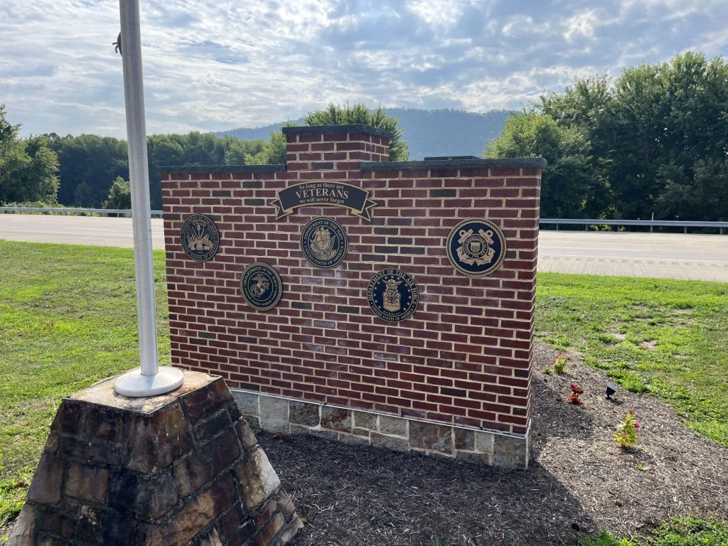 LIVERPOOL VETERANS MEMORIAL