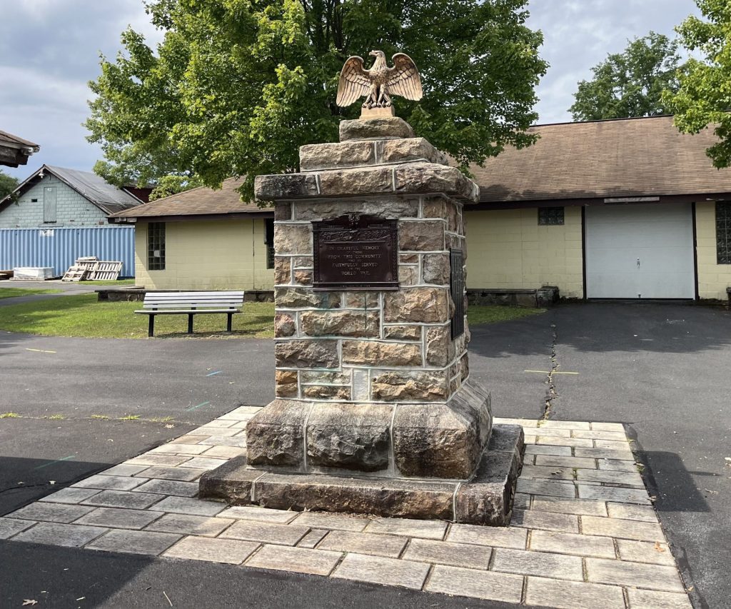 MAUCH CHUNK WORLD WAR MEMORIAL
