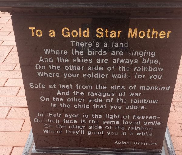 TO A GOLD STAR MOTHER MEMORIAL STONE