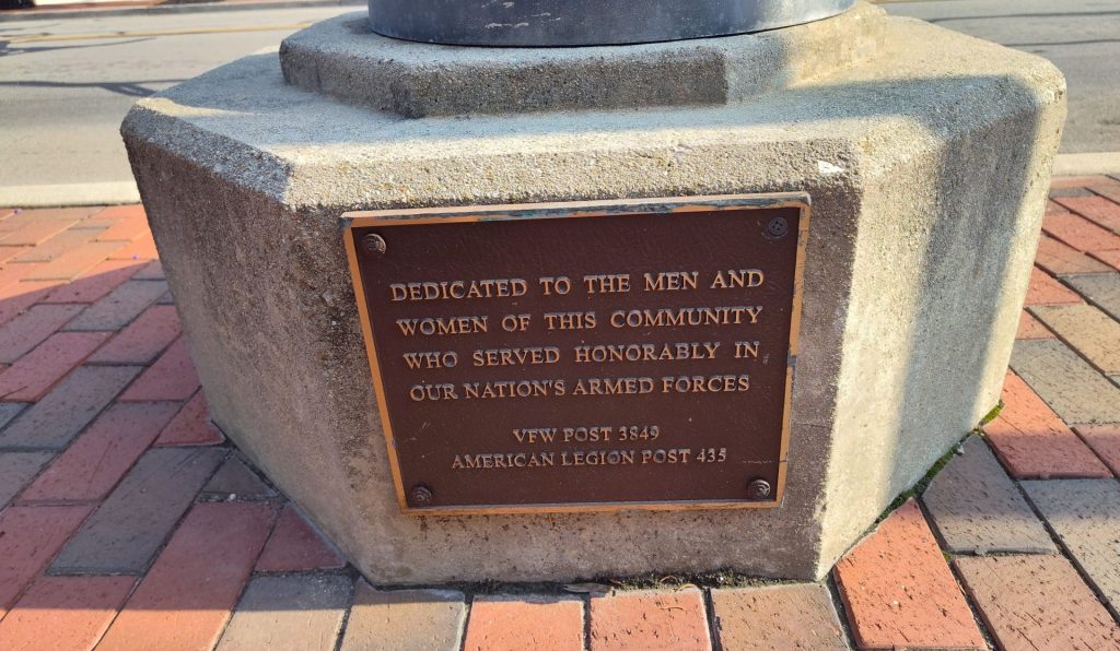 VERSAILLES VETERANS MEMORIAL FLAGPOLE PLAQUE
