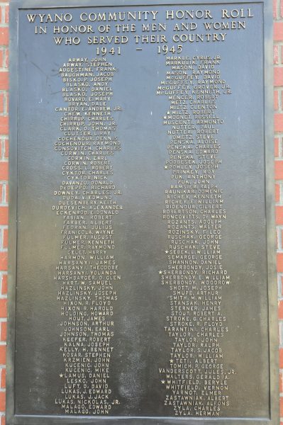 WYANO COMMUNITY HONOR ROLL WAR MEMORIAL PLAQUE A