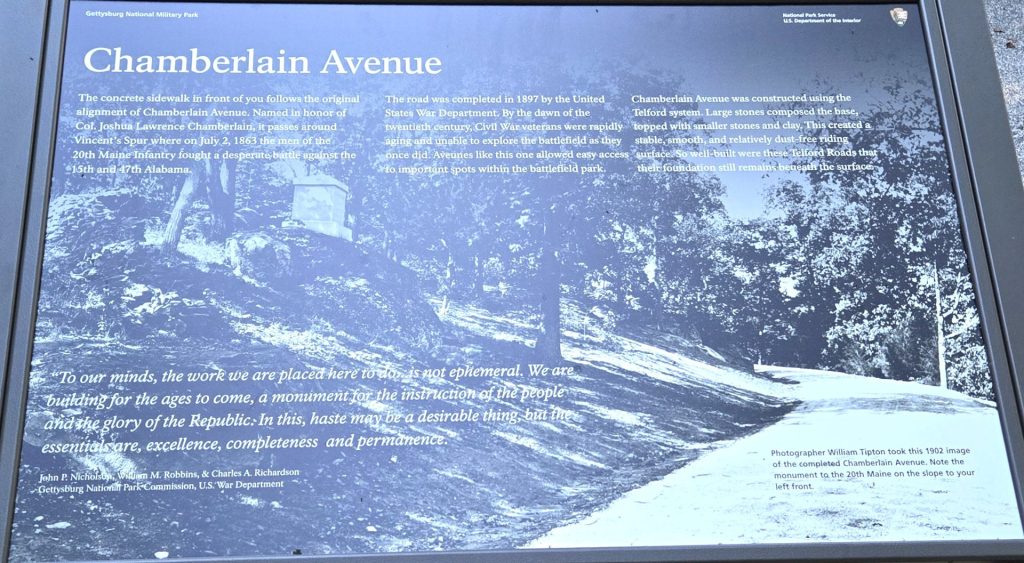 CHAMBERLAIN AVENUE WAR MEMORIAL PANEL