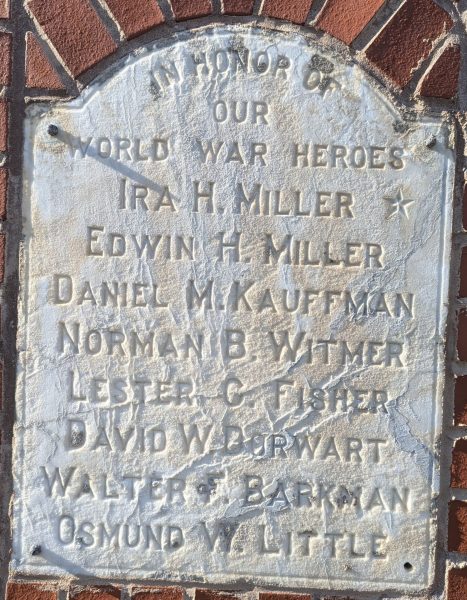 IN HONOR OF OUR WORLD WAR HEROES MEMORIAL STONE