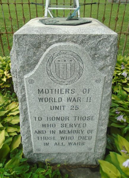 MOTHERS OF WORLD WAR II UNIT 25 MEMORIAL