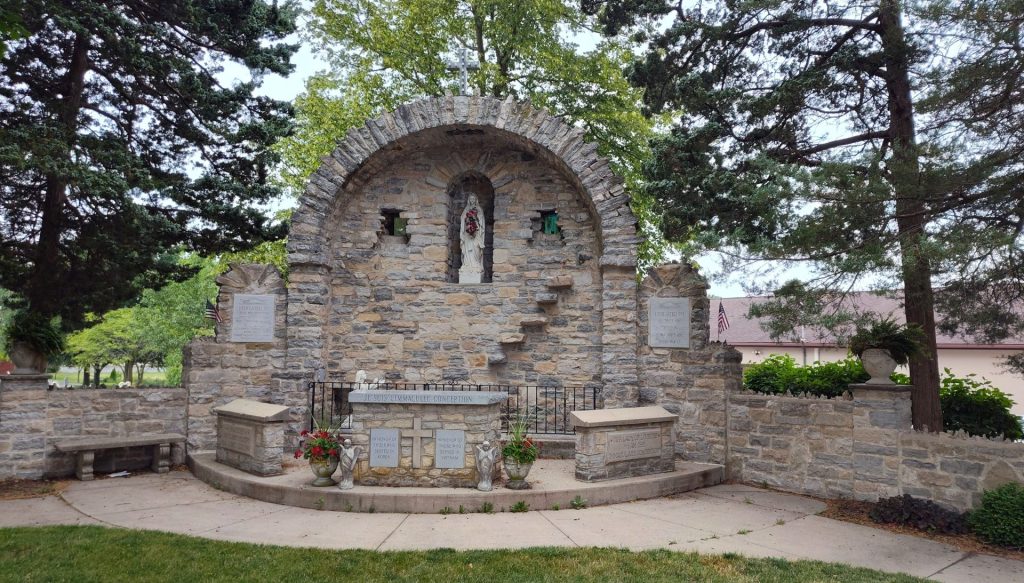 OUR LADY OF LOURDES, OH VETERANS MEMORIAL
