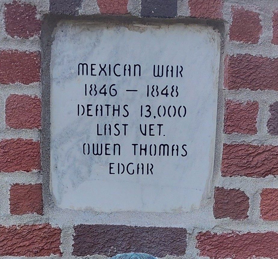 PICKAWAY COUNTY WAR MEMORIAL STONE E