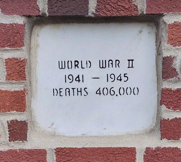 PICKAWAY COUNTY WAR MEMORIAL STONE J