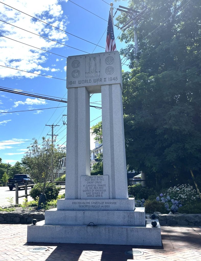 RIVERSIDE, RI WORLD WAR II MEMORIAL