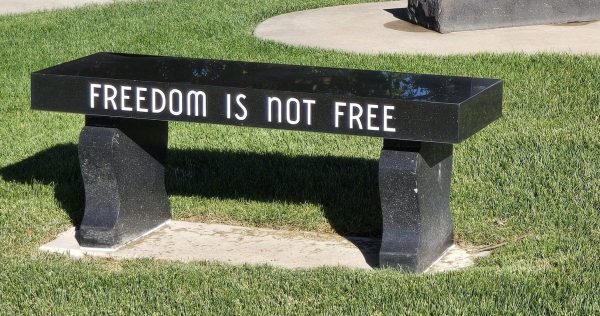 TO HONOR THOSE WHO FOUGHT IN THE KOREAN WAR MEMORIAL BENCH B