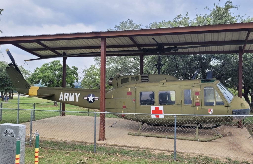 UH-1 HUEY HELICOPTER WAR MEMORIAL