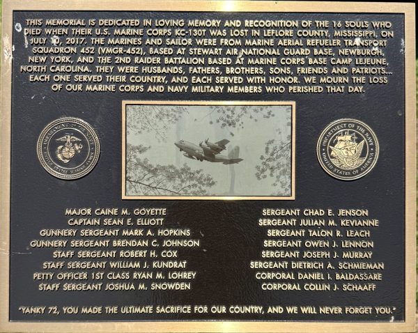 YANKY 72 MEMORIAL PLAQUE