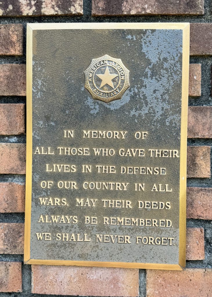 AMERICAN LEGION AUXILIARY WAR VETERANS MEMORIAL PLAQUE