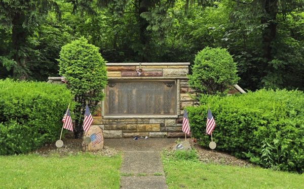 CRESCENT TWP WORLD WAR II AND KOREAN CONFLICT MEMORIAL