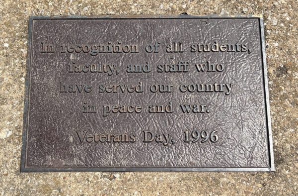 ILLINOIS STATE UNIVERSITY VETERANS MEMORIAL PLAQUE
