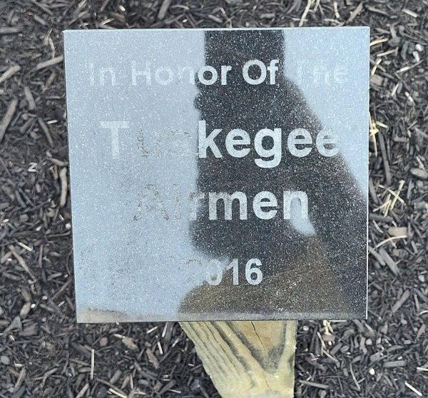 IN HONOR OF THE TUSKEGEE AIRMEN MEMORIAL TREE PLAQUE